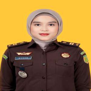 QUEEN SUGIARTO, S.H., M.H.