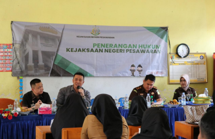 Intel Kejari Pesawaran Laksanakan Penerangan Hukum